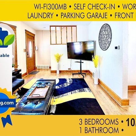 The Amber Retreat - Brooklyn Centre Comfort - Charming Space For Families, Couples & Business Travelers Near Downtown - With 300Mb Wifi, Parking & Self Check-In Cleveland Exterior foto