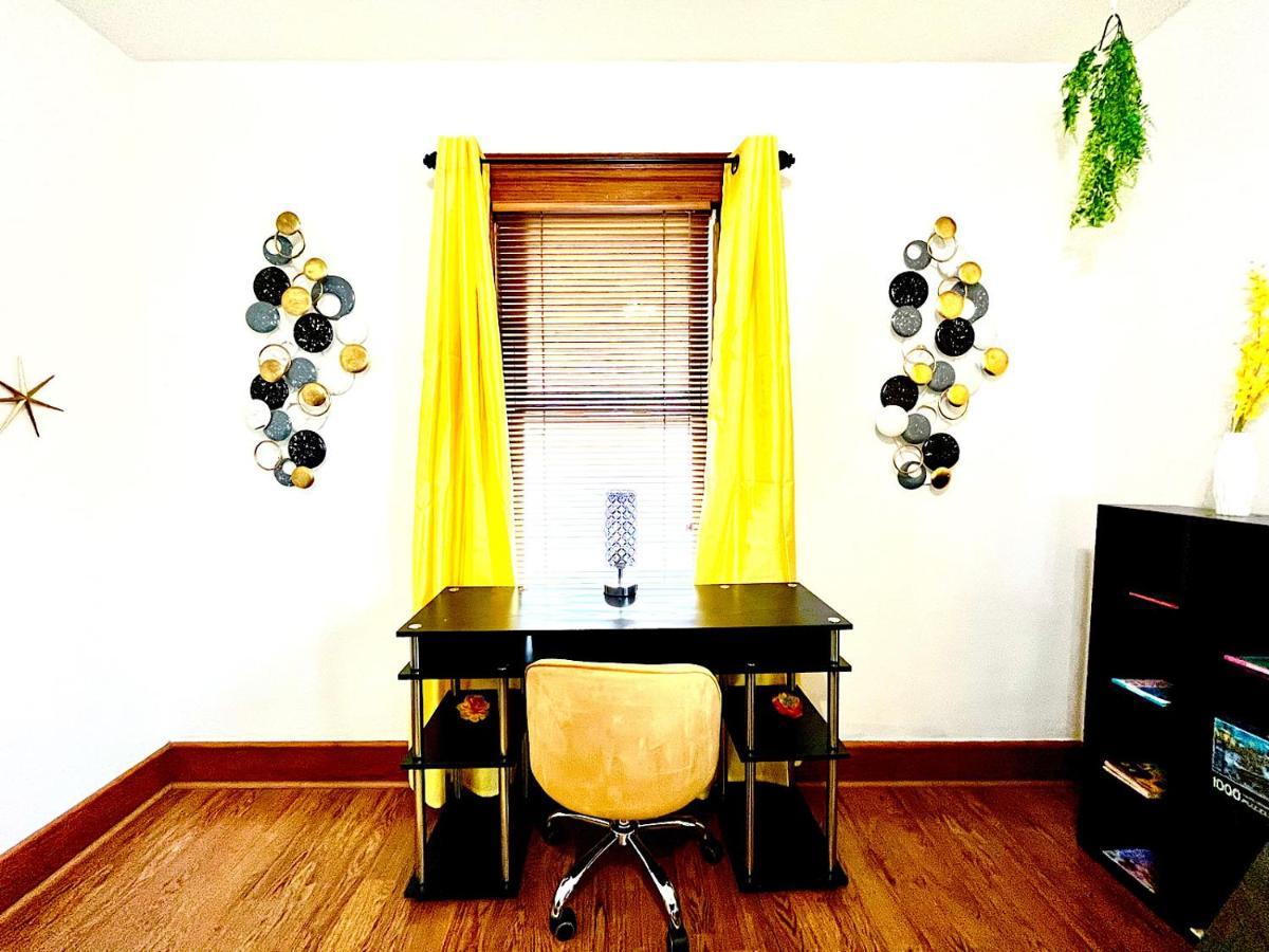 The Amber Retreat - Brooklyn Centre Comfort - Charming Space For Families, Couples & Business Travelers Near Downtown - With 300Mb Wifi, Parking & Self Check-In Cleveland Exterior foto