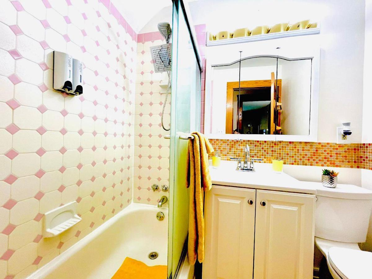 The Amber Retreat - Brooklyn Centre Comfort - Charming Space For Families, Couples & Business Travelers Near Downtown - With 300Mb Wifi, Parking & Self Check-In Cleveland Exterior foto