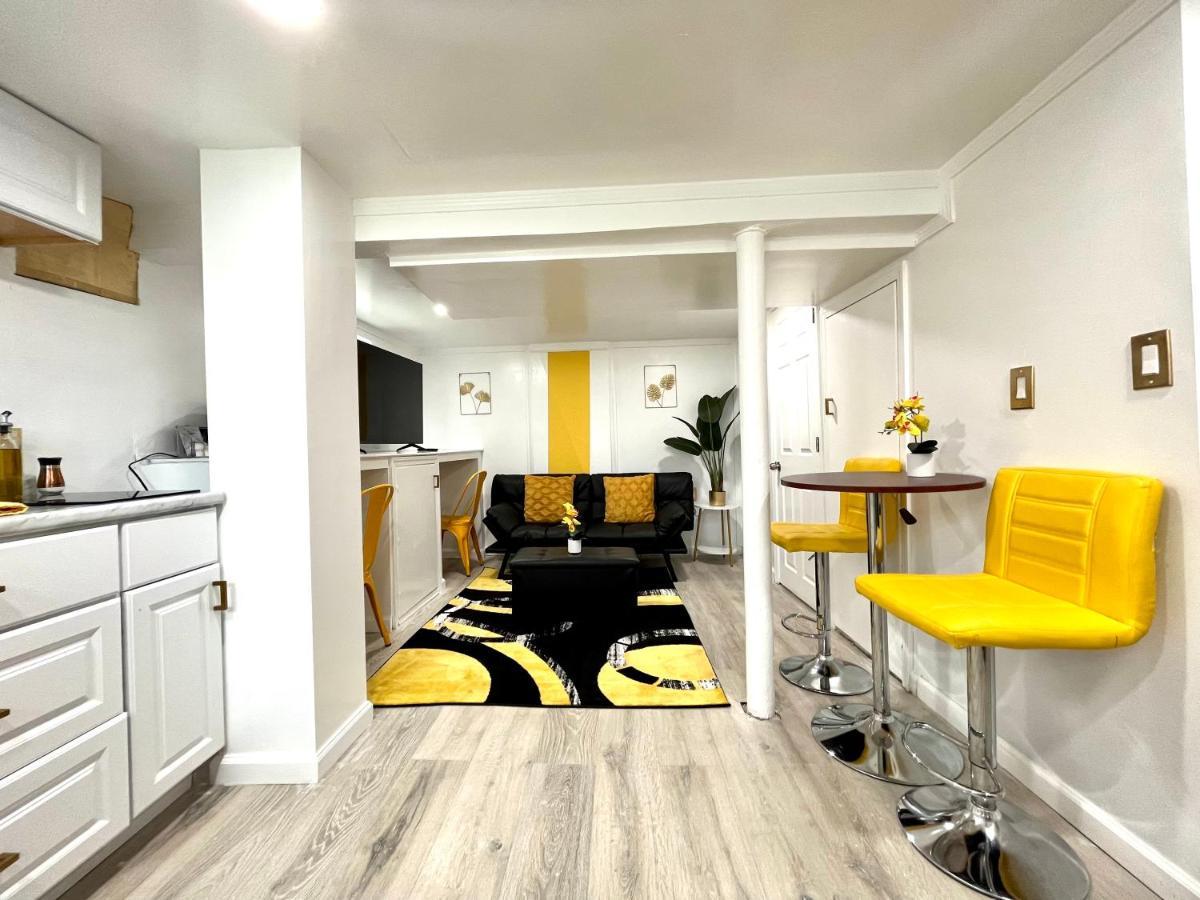 The Amber Retreat - Brooklyn Centre Comfort - Charming Space For Families, Couples & Business Travelers Near Downtown - With 300Mb Wifi, Parking & Self Check-In Cleveland Exterior foto